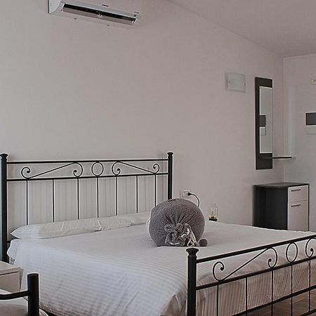 Agriturismo Pelos Ruda Екстериор снимка